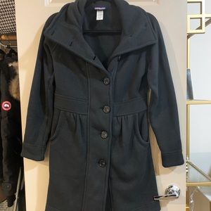 Patagonia Women’s Sweater Coat in Black Sz S